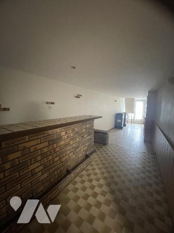 A PONT-SAINT-MARTIN, VIAIS, une maison-appartement T4 