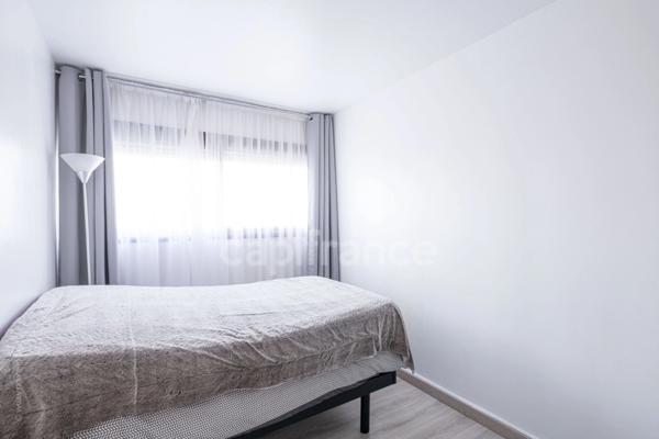 Appartement traversant à vendre 4 pièces CARRIERES SUR SEINE (78)