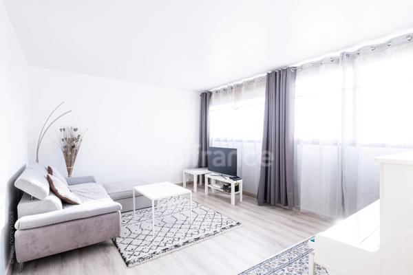 Appartement traversant à vendre 4 pièces CARRIERES SUR SEINE (78)