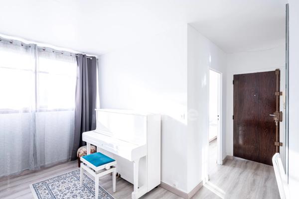 Appartement traversant à vendre 4 pièces CARRIERES SUR SEINE (78)