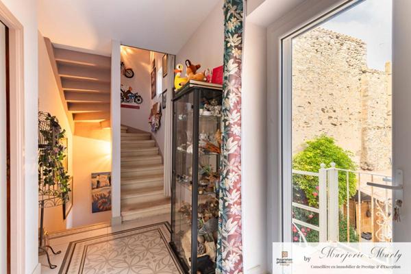 Maison  7 pièce(s) - 239 m2 - PORT LA NOUVELLE CENTRE VILLE (11210 ) - 460 000