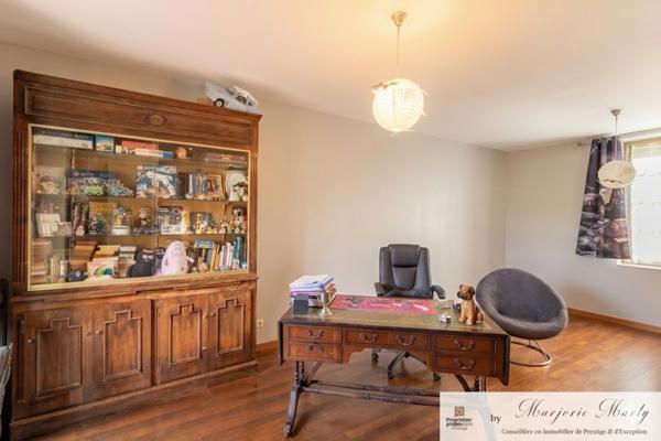Maison  7 pièce(s) - 239 m2 - PORT LA NOUVELLE CENTRE VILLE (11210 ) - 460 000