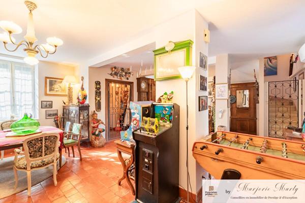 Maison  7 pièce(s) - 239 m2 - PORT LA NOUVELLE CENTRE VILLE (11210 ) - 460 000