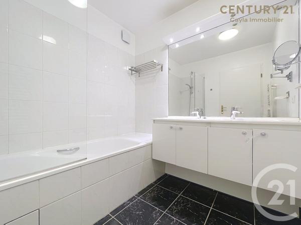 Appartement F3 à vendre  3 pièces - 78,88 m2 PUTEAUX - 92