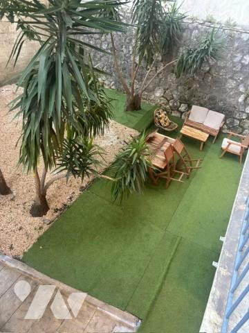 GAMBETTA/GARNIER 3p rénové avec gout en rez de jardin , location saisonnière possible.