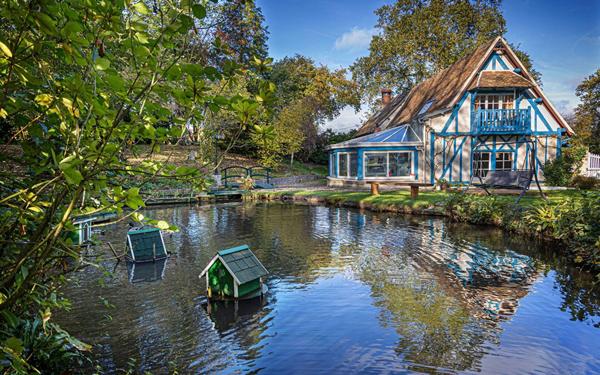 Maison à vendre    6 pièces •  Auneuil