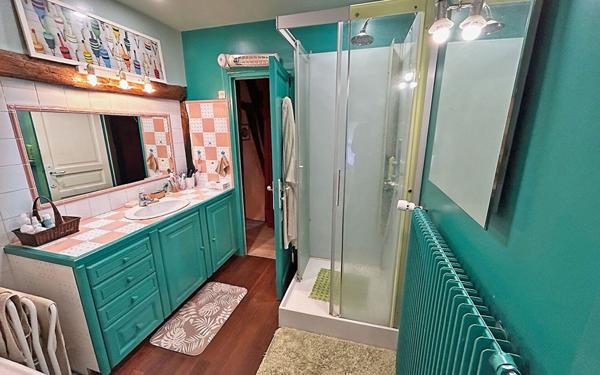 Maison à vendre    6 pièces •  Auneuil