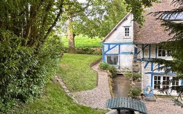 Maison à vendre    6 pièces •  Auneuil