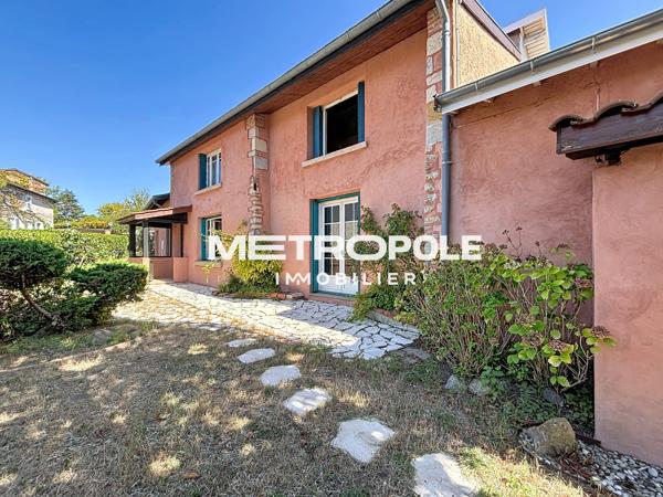 Maison 5 pièce(s) 3 chambre(s) 140 m²