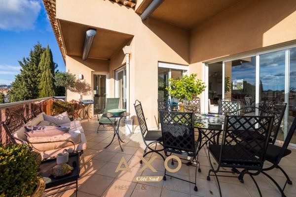 CENTRE VILLE  - APPARTEMENT DUPLEX - 150M2 - T4 - TERRASSES - BOXE - 1 650 000