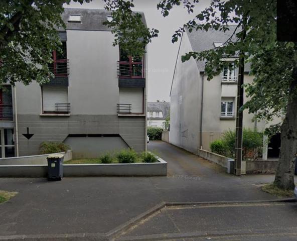 Location Parking (réf : 251643)