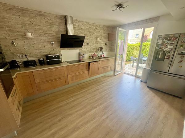 Maison familiale Villepreux 7 pièce(s) garage et jardin - coup de coeur!