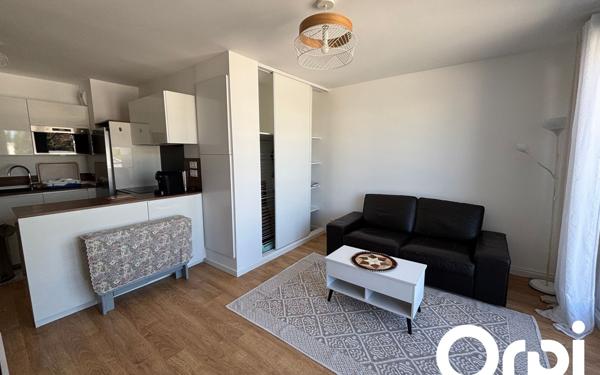 Appartement à louer    2 pièces • 47 m2 Guyancourt