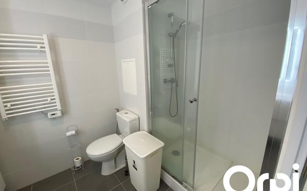 Appartement à louer    2 pièces • 47 m2 Guyancourt