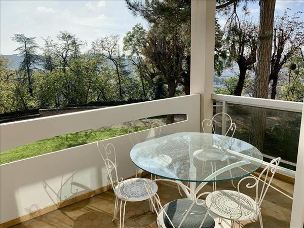 Appartement à vendre |  Lyon 04 |  6 pièces | 132 m²