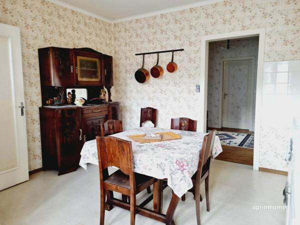 LAGUENNE (19)- Maison composée de 2 logements