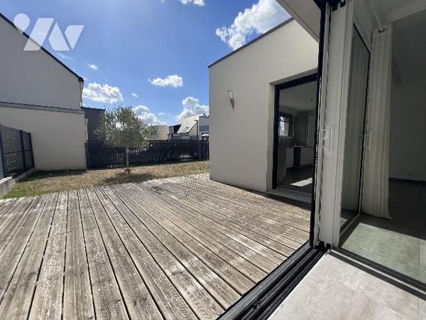 MAISON CONTEMPORAINE A VENDRE