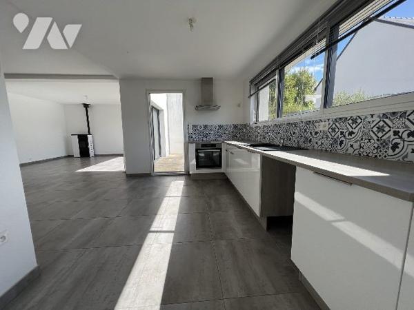 MAISON CONTEMPORAINE A VENDRE