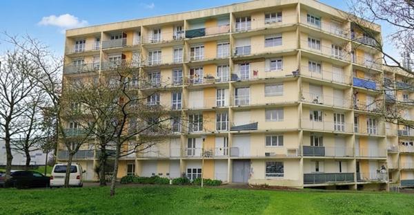 QUIMPER (29) — À VENDRE - Appartement T3 de 60,57 m² AU 6ᵉ et dernier — Balcon - Cave.