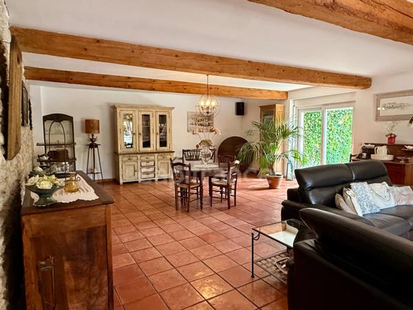 Maison de Maitre  à vendre 9 pièces CARCASSONNE (11)  sur 233m2 habitables , 5 chambres, garage, piscine terrain 1100m2