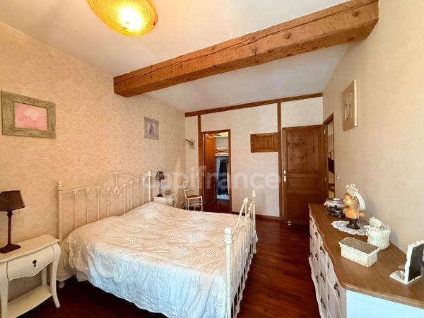 Maison de Maitre  à vendre 9 pièces CARCASSONNE (11)  sur 233m2 habitables , 5 chambres, garage, piscine terrain 1100m2