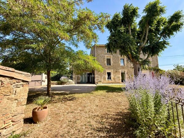 Maison de Maitre  à vendre 9 pièces CARCASSONNE (11)  sur 233m2 habitables , 5 chambres, garage, piscine terrain 1100m2