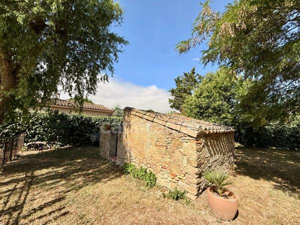Maison de Maitre  à vendre 9 pièces CARCASSONNE (11)  sur 233m2 habitables , 5 chambres, garage, piscine terrain 1100m2