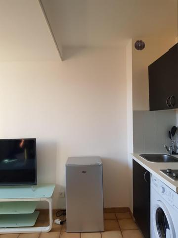 Location studio Fos Sur Mer (13270), 17.75m² avec 1 pièce(s)