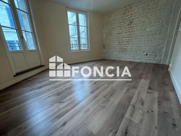 Location Appartement 2 pièces 42.9 m² - 2 EME ETAGE GAUCHE Niort 79000