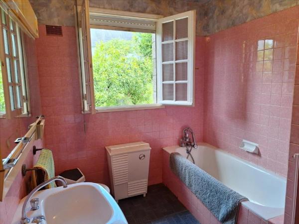 Maison à vendre à Ernée en Mayenne (53500), ref : 53077-1054077