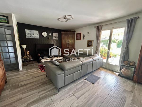 Maison de plain-pied 145 m2 - 4 chambres - Piscine