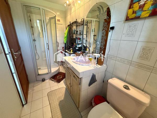 Maison de plain-pied 145 m2 - 4 chambres - Piscine