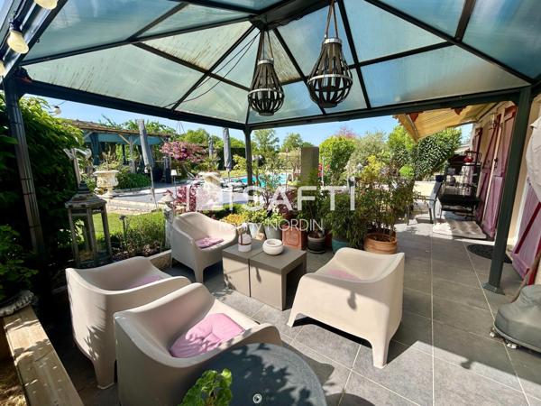 Maison de plain-pied 145 m2 - 4 chambres - Piscine