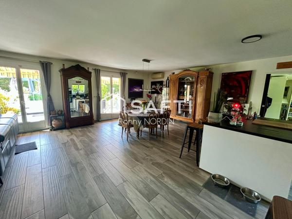 Maison de plain-pied 145 m2 - 4 chambres - Piscine