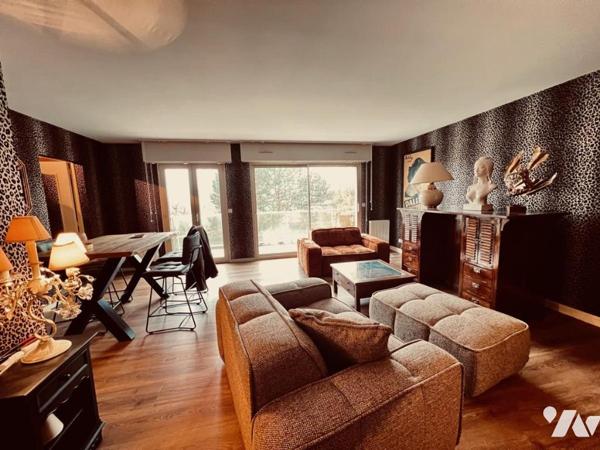 BOIS GUILLAUME Appartement F3 avec balcon - Dernier étage avec ascenseur - Garage et parking couvert