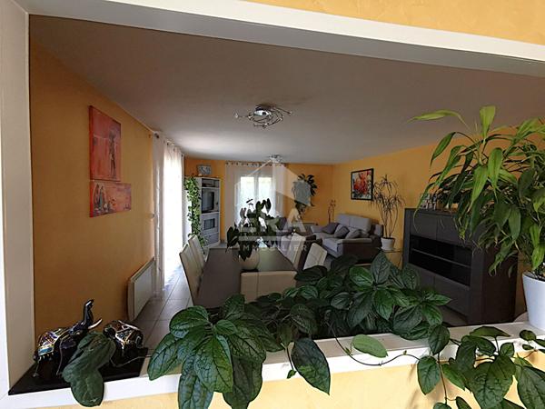 Maison familiale lumineuse ? Plein Sud ? Jardin paysager ? Proche commodités