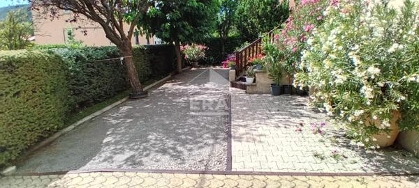 Maison familiale lumineuse ? Plein Sud ? Jardin paysager ? Proche commodités