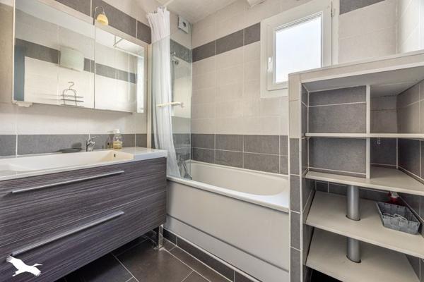 Appartement à vendre |                                       Aytré |                                        4 pièces  |  80 m²