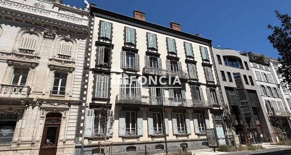 Location Appartement 5 pièces 234.01 m² - Clermont-ferrand 63000