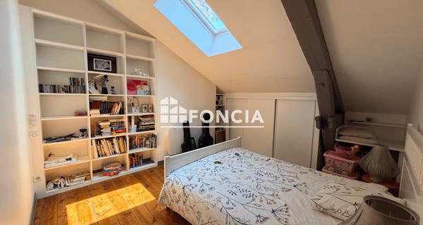 Location Appartement 5 pièces 234.01 m² - Clermont-ferrand 63000