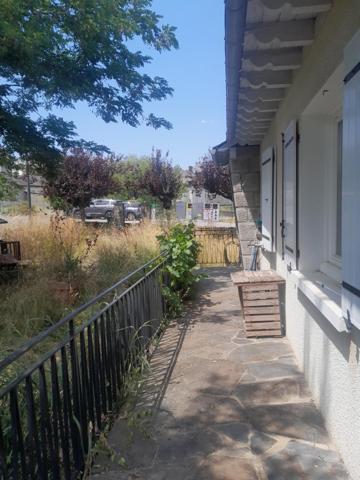 BATI DE QUALITE AVEC RENOVATIONS RECENTES
