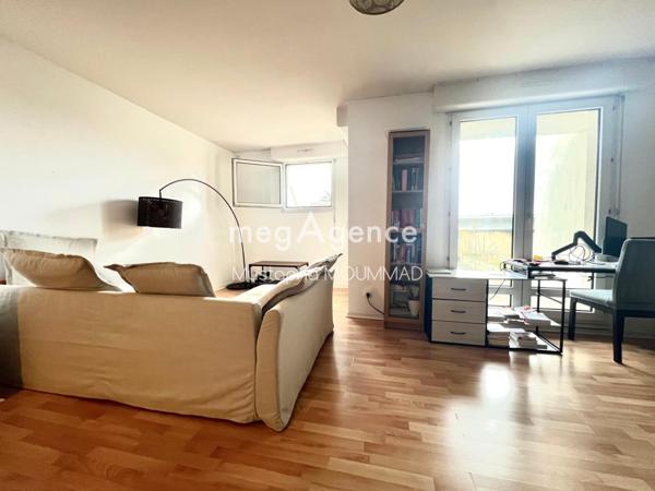 Appartement à MANTES-LA-VILLE, 78711 - 2 pièces 53m²