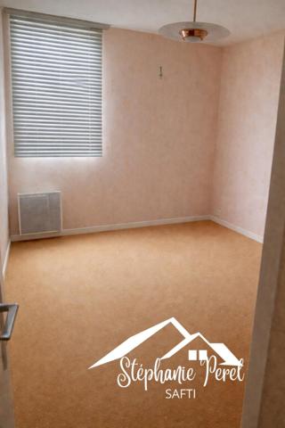 Appartement T3 de 88 m² avec balcon, garage et cave – Ussel