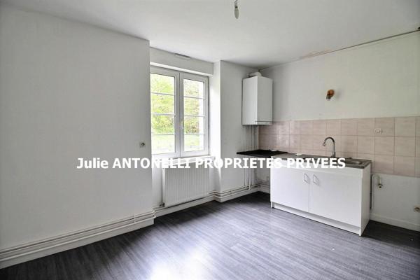 Appartement T3 de 76m² habitables, 2 CHAMBRES (possibilité trois)  avec UN JARDIN PRIVATIF