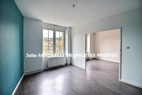 Appartement T3 de 76m² habitables, 2 CHAMBRES (possibilité trois)  avec UN JARDIN PRIVATIF