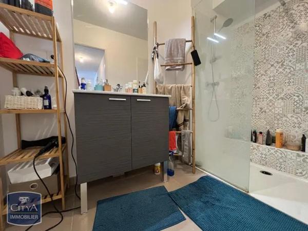 Appartement à louer 3 pièces 61.55m² L'Isle-sur-la-Sorgue (84800)