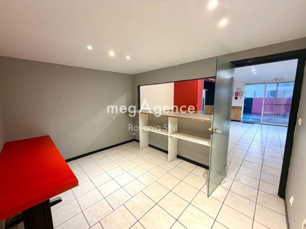 Local Commercial à SABLES D OLONNE, 85180 - 5 pièces