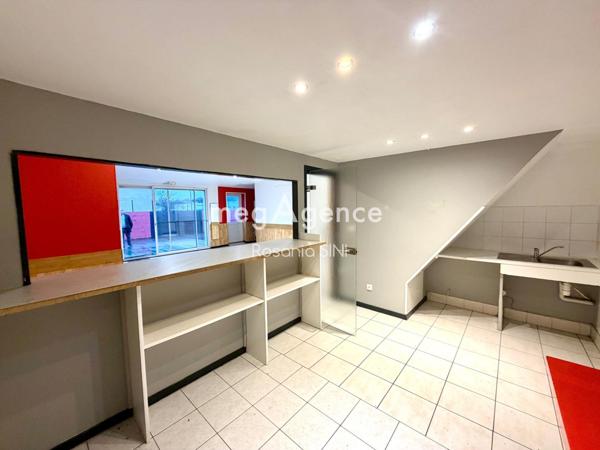 Local Commercial à SABLES D OLONNE, 85180 - 5 pièces