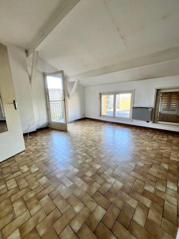 Exclusivité ERA IMMOBILIER -ensemble immobilier à rénover sur Maringues