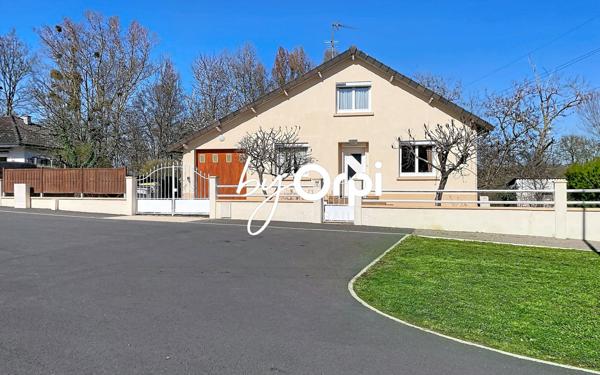 Maison à vendre    5 pièces •  Lavault-Sainte-Anne